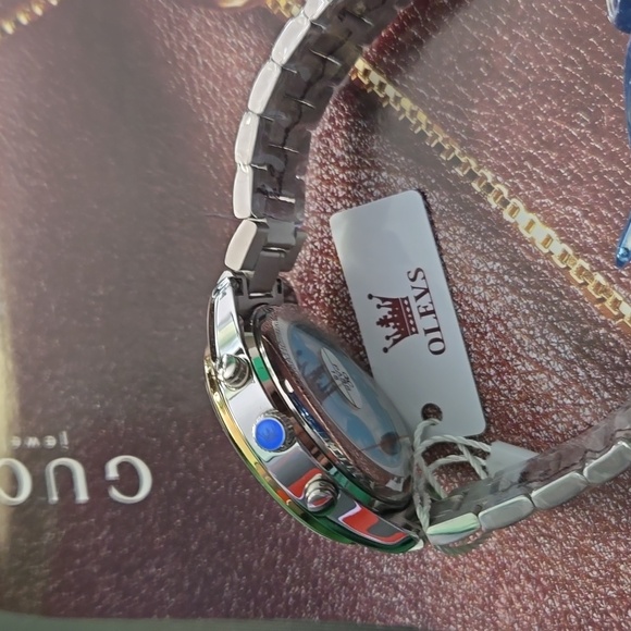 OLEVS #139 - Picture 6 of 6